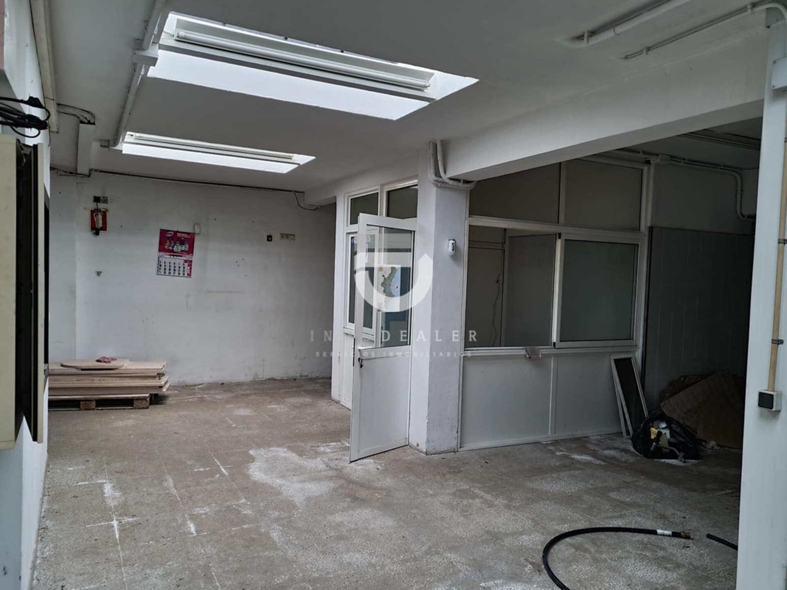 Kommersiell till salu i Gandia - 195 000 € (Ref: 8582581)