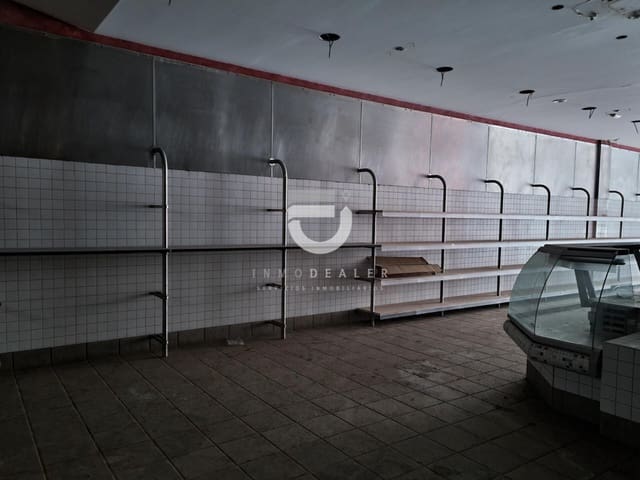 Local Comercial en Gandia en venta - 195.000 € (Ref: 8582581)