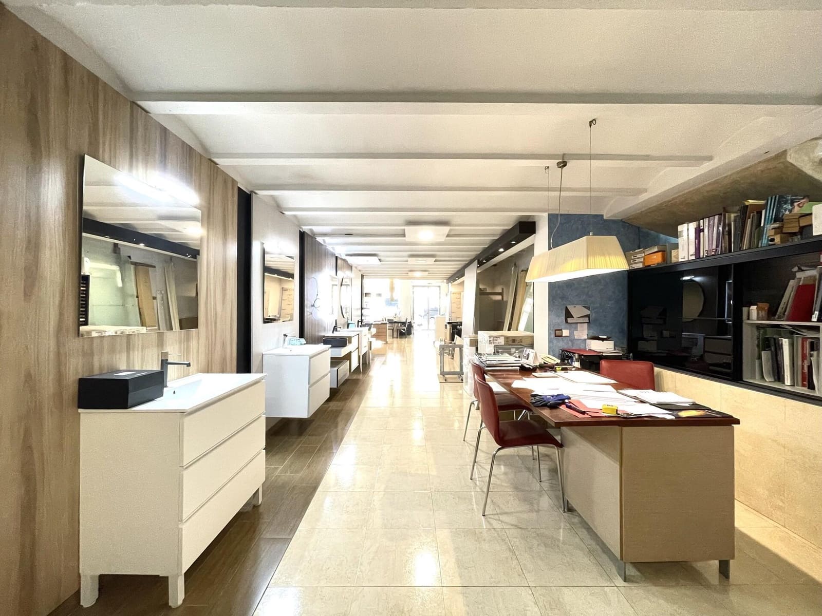 Erhverv til salg i Gandia - € 230.000 (Ref: 8582582)