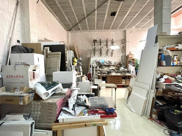 Local Comercial en Gandia en venta - 230.000 € (Ref: 8582582)