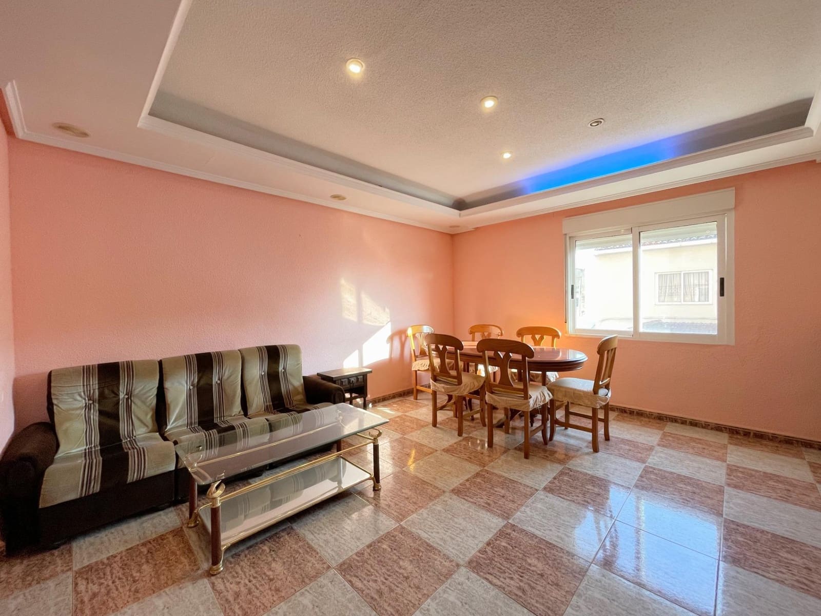 5 soveværelse Lejlighed til salg i La Pobla del Duc - € 105.000 (Ref: 8597284)