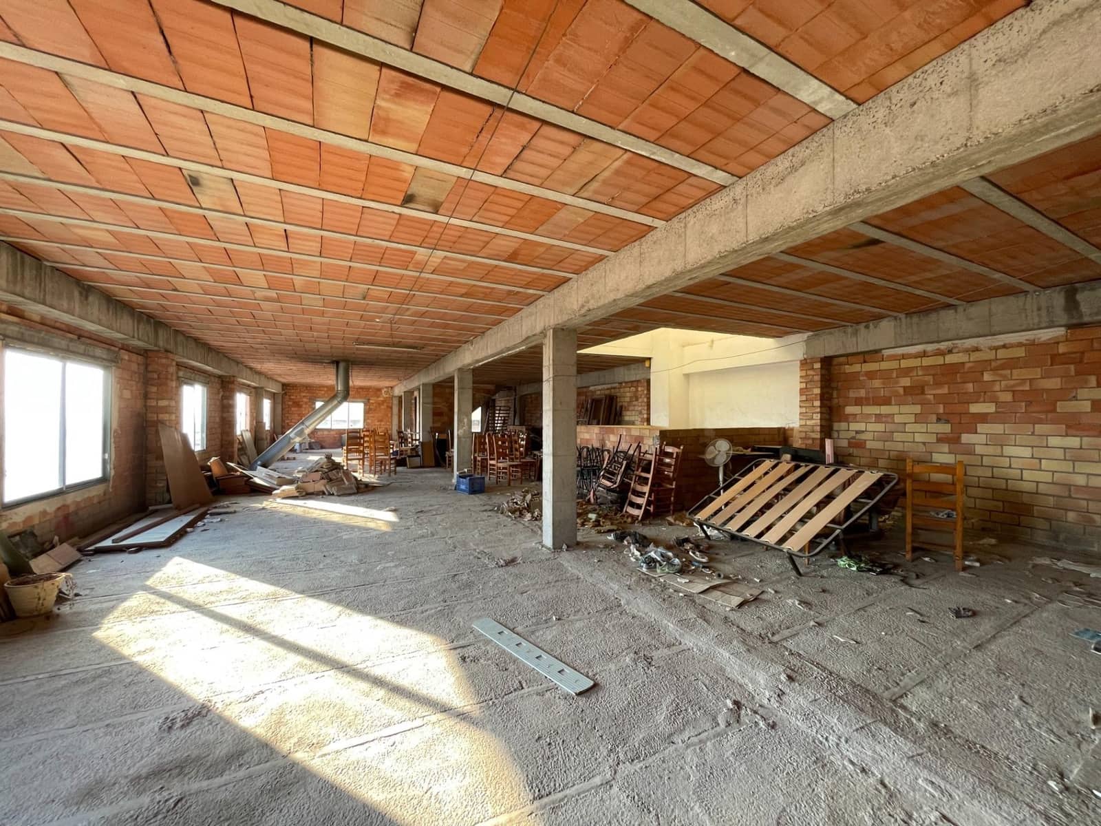 5 soveværelse Lejlighed til salg i La Pobla del Duc - € 105.000 (Ref: 8597284)