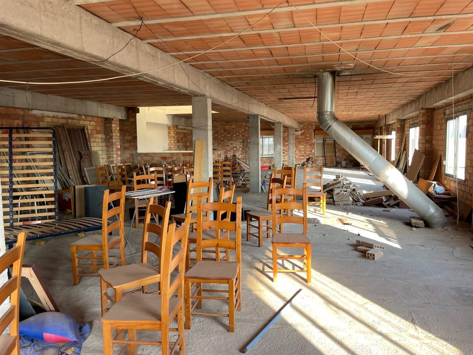 5 soveværelse Lejlighed til salg i La Pobla del Duc - € 105.000 (Ref: 8597284)