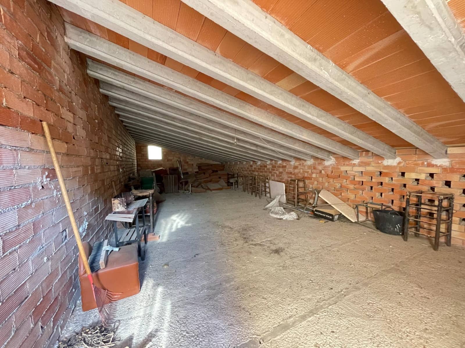 5 soveværelse Lejlighed til salg i La Pobla del Duc - € 105.000 (Ref: 8597284)