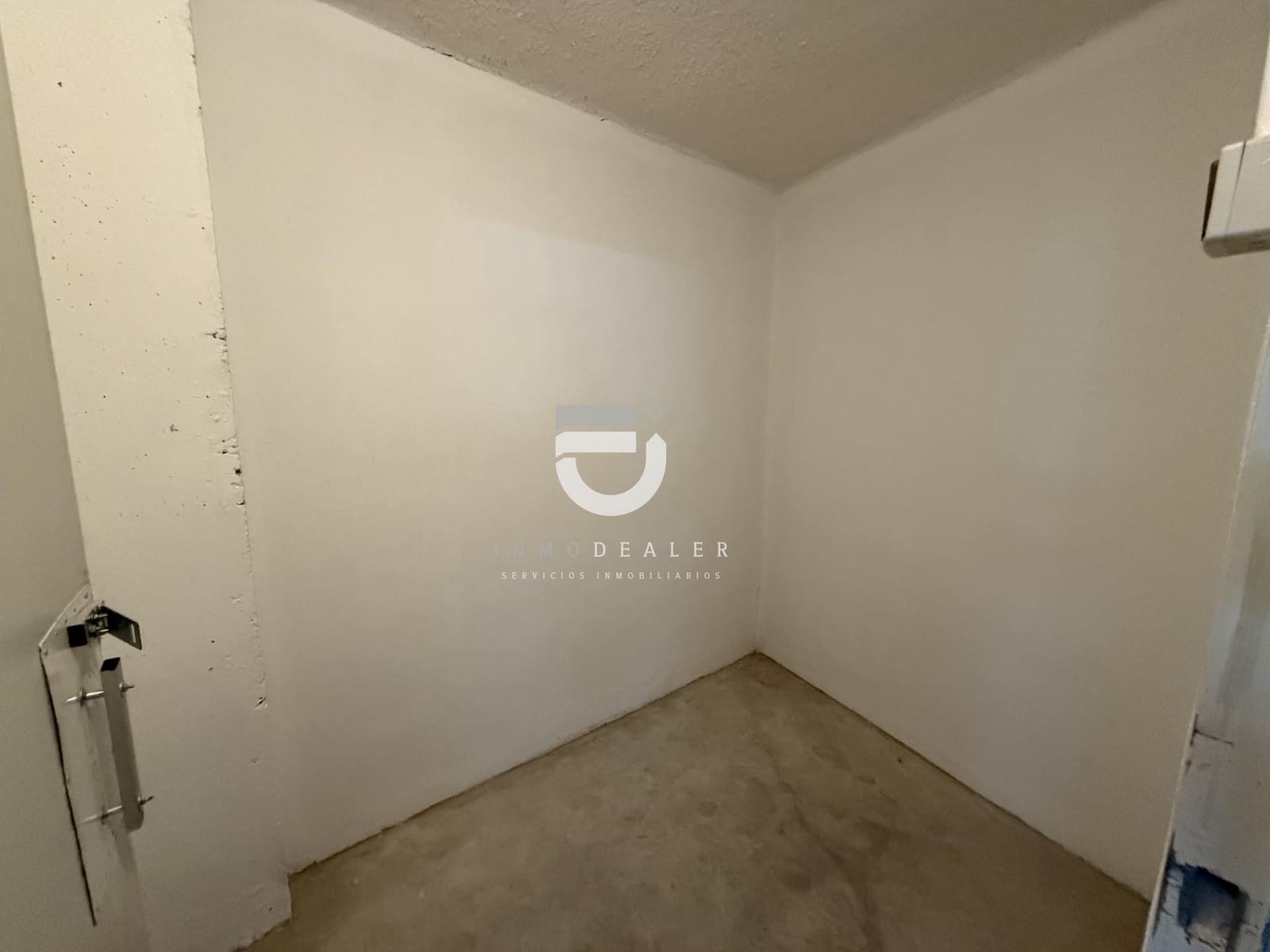 Garage for sale in Real de Gandia - € 7,000 (Ref: 8615377)