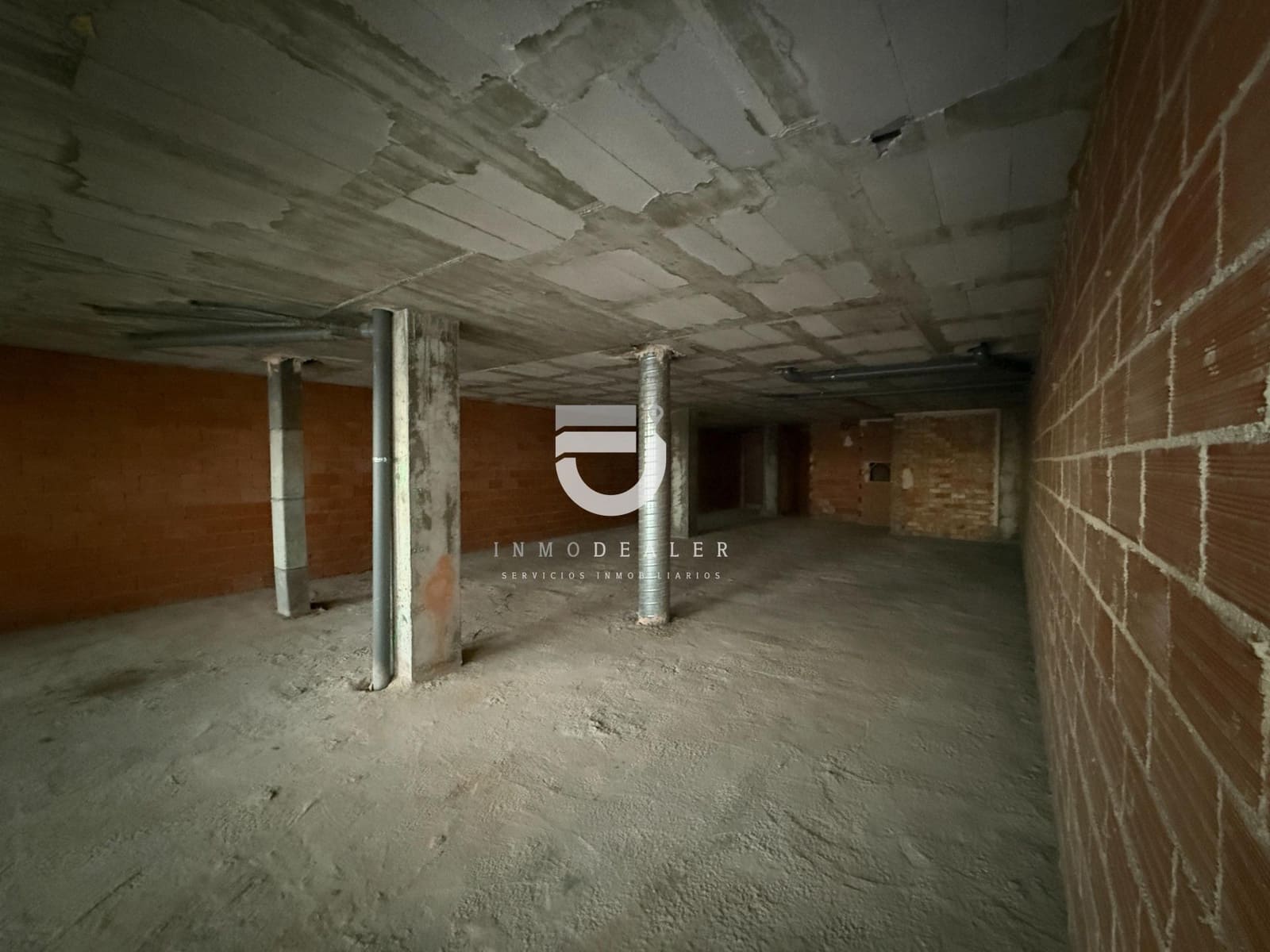 Kommersiell till salu i Oliva - 111 800 € (Ref: 8687621)