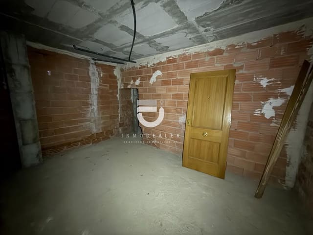 Local Comercial en Oliva en venta - 111.800 € (Ref: 8687621)