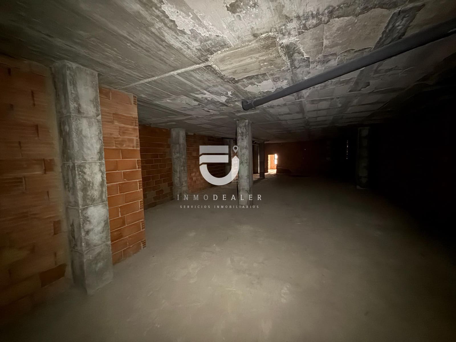 Kommersiell till salu i Oliva - 111 800 € (Ref: 8687621)