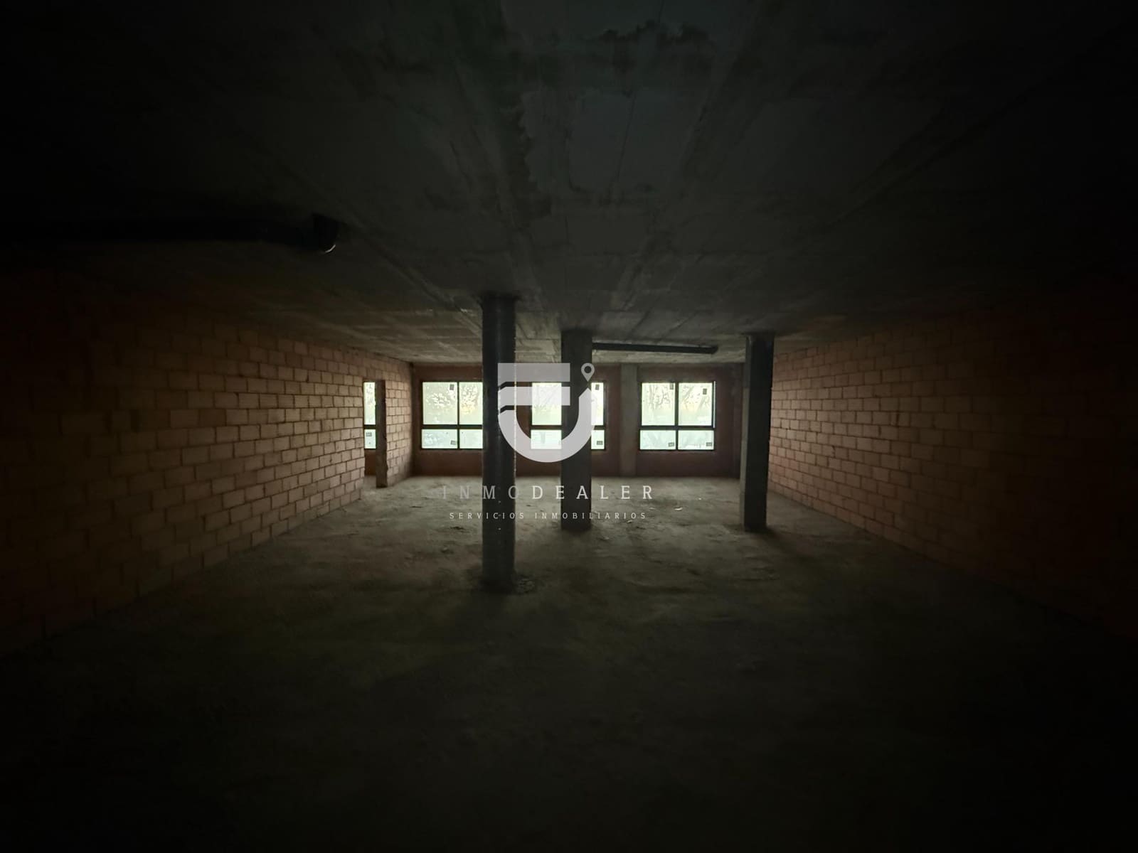 Kommersiell till salu i Oliva - 111 800 € (Ref: 8687621)