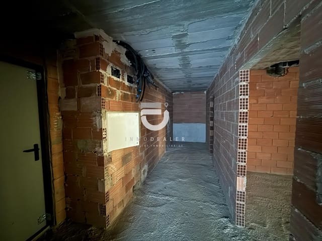Local Comercial en Oliva en venta - 111.800 € (Ref: 8687621)