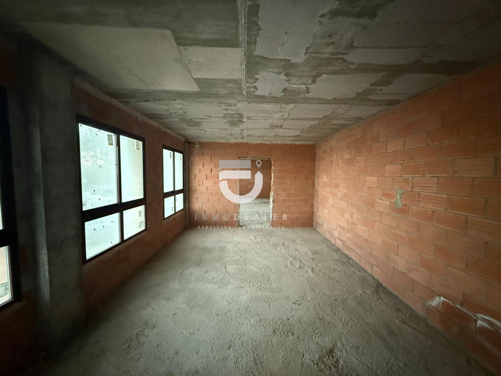 Kommersiell till salu i Oliva - 111 800 € (Ref: 8687621)