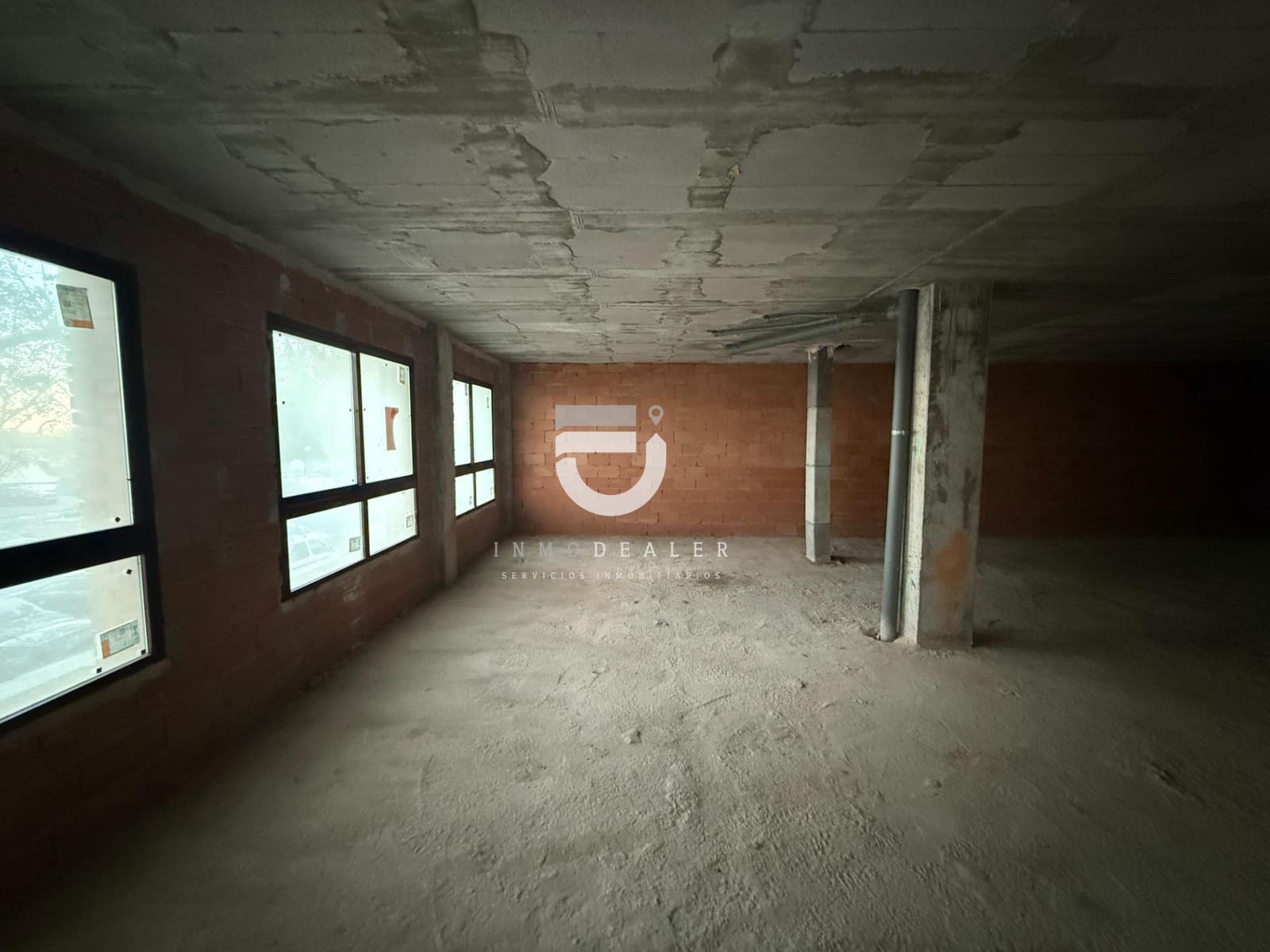 Kommersiell till salu i Oliva - 111 800 € (Ref: 8687621)