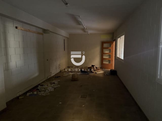 Azienda in vendita in Oliva Pueblo, Oliva - 250.000 € (Rif: 8696473)