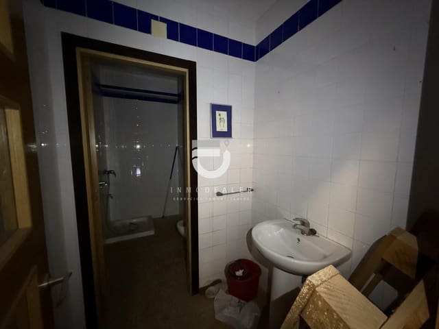 Azienda in vendita in Oliva Pueblo, Oliva - 250.000 € (Rif: 8696473)