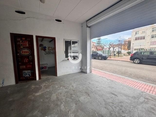 Erhverv til salg i Piles - € 105.000 (Ref: 8764906)