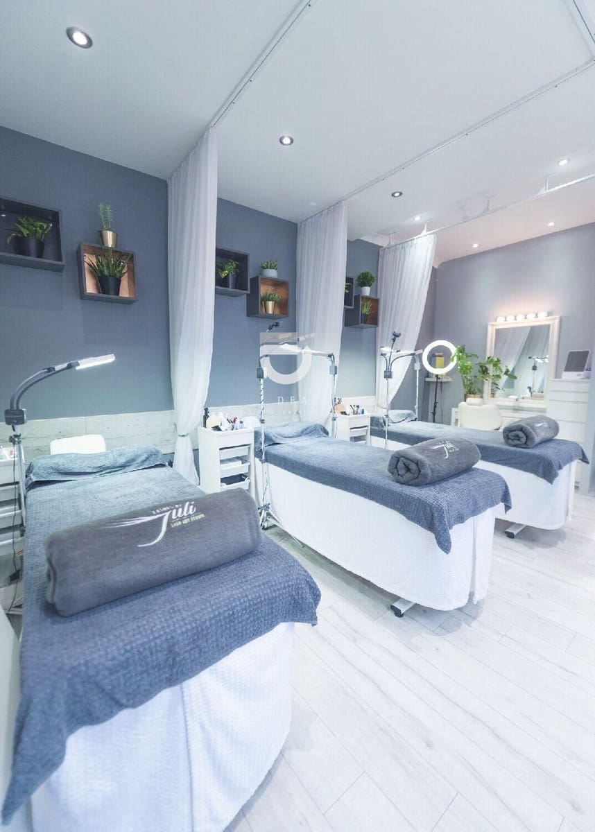 Erhverv til salg i Piles - € 105.000 (Ref: 8764906)