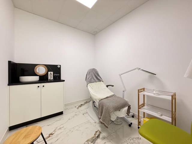 Komercyjne na sprzedaż w Almoines - 100 000 € (Ref: 8770337)