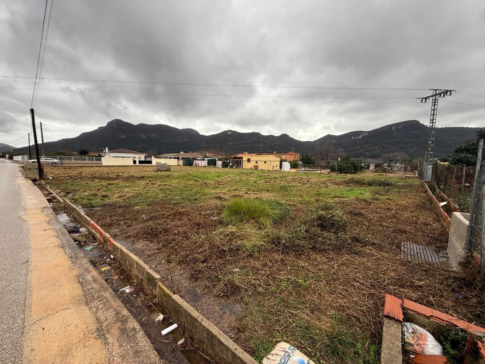 Grunde uden byggetilladelser til salg i Palma de Gandia - € 25.000 (Ref: 8773905)