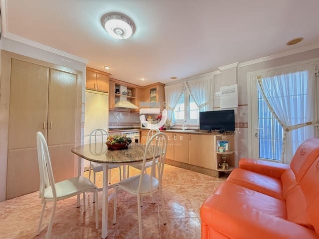 5 soveværelse Villa til salg i Gandia med garage - € 699.000 (Ref: 8817905)