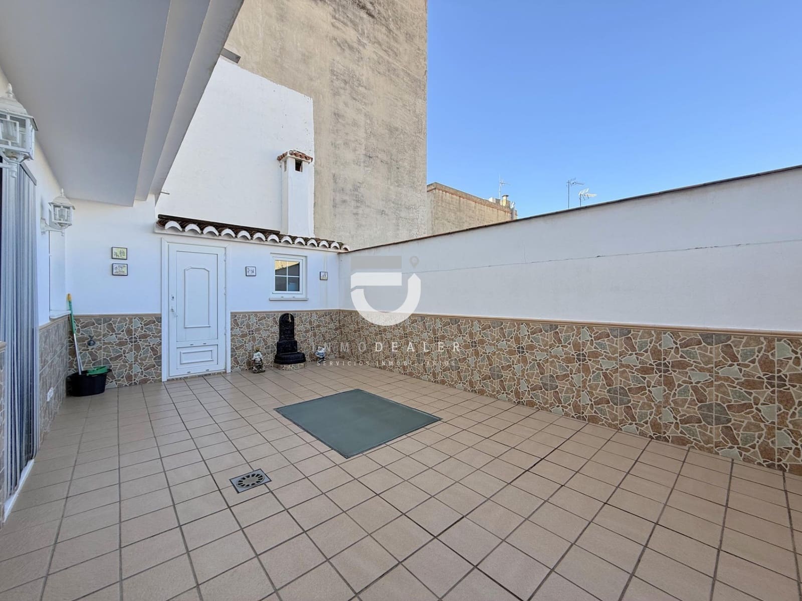 5 slaapkamer Villa te koop in Gandia met garage - € 699.000 (Ref: 8817905)