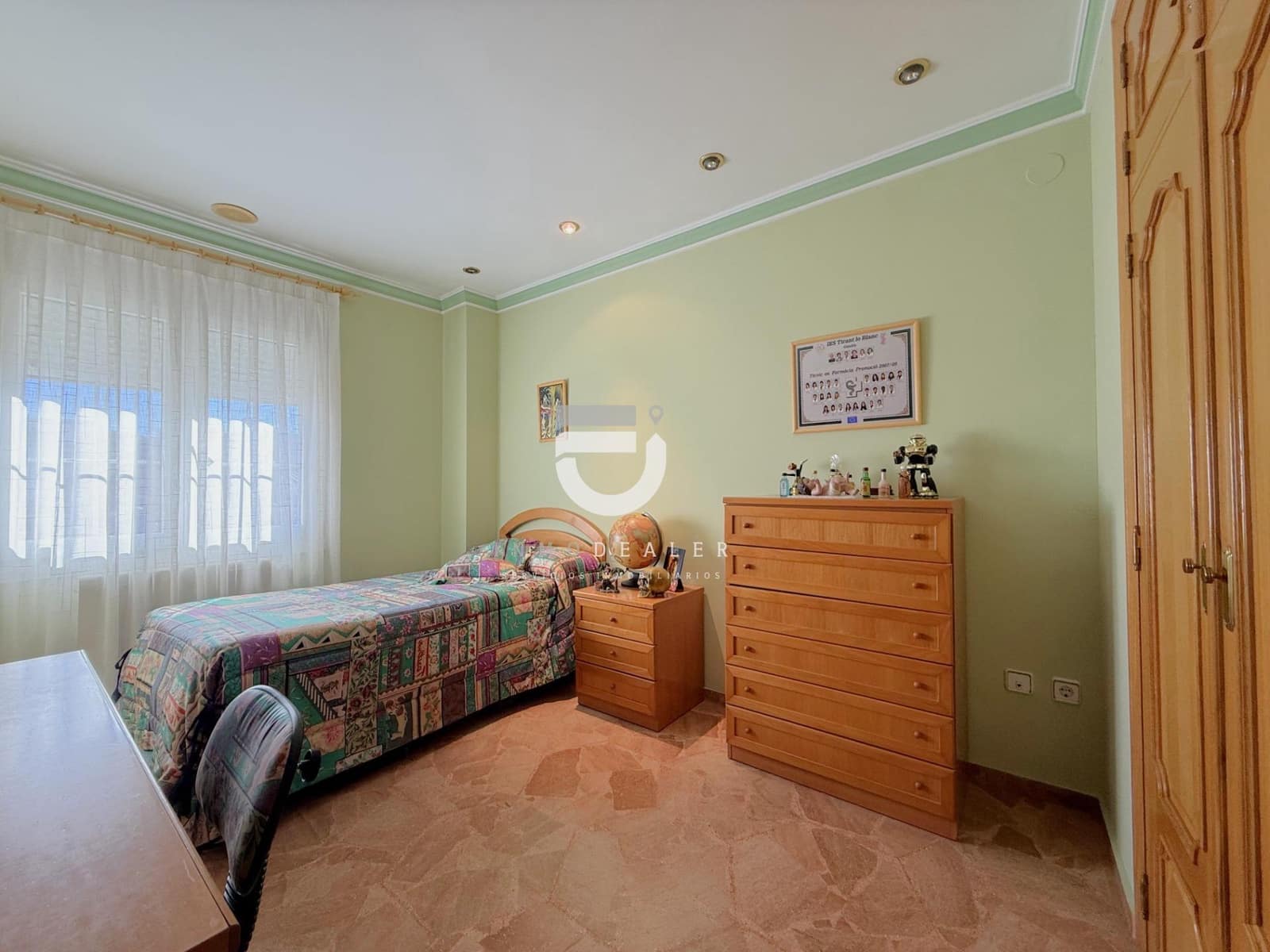 5 slaapkamer Villa te koop in Gandia met garage - € 699.000 (Ref: 8817905)