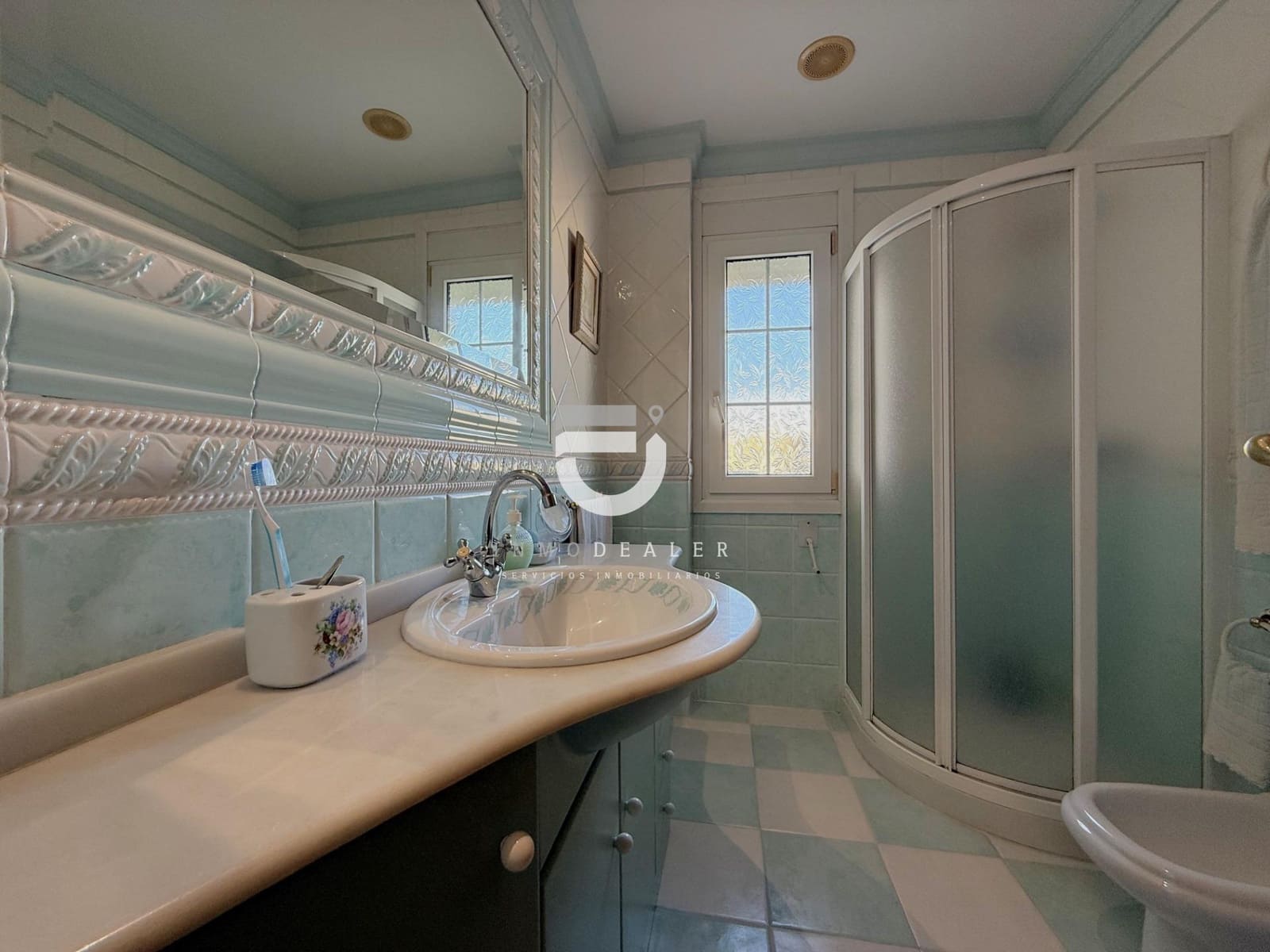 5 slaapkamer Villa te koop in Gandia met garage - € 699.000 (Ref: 8817905)