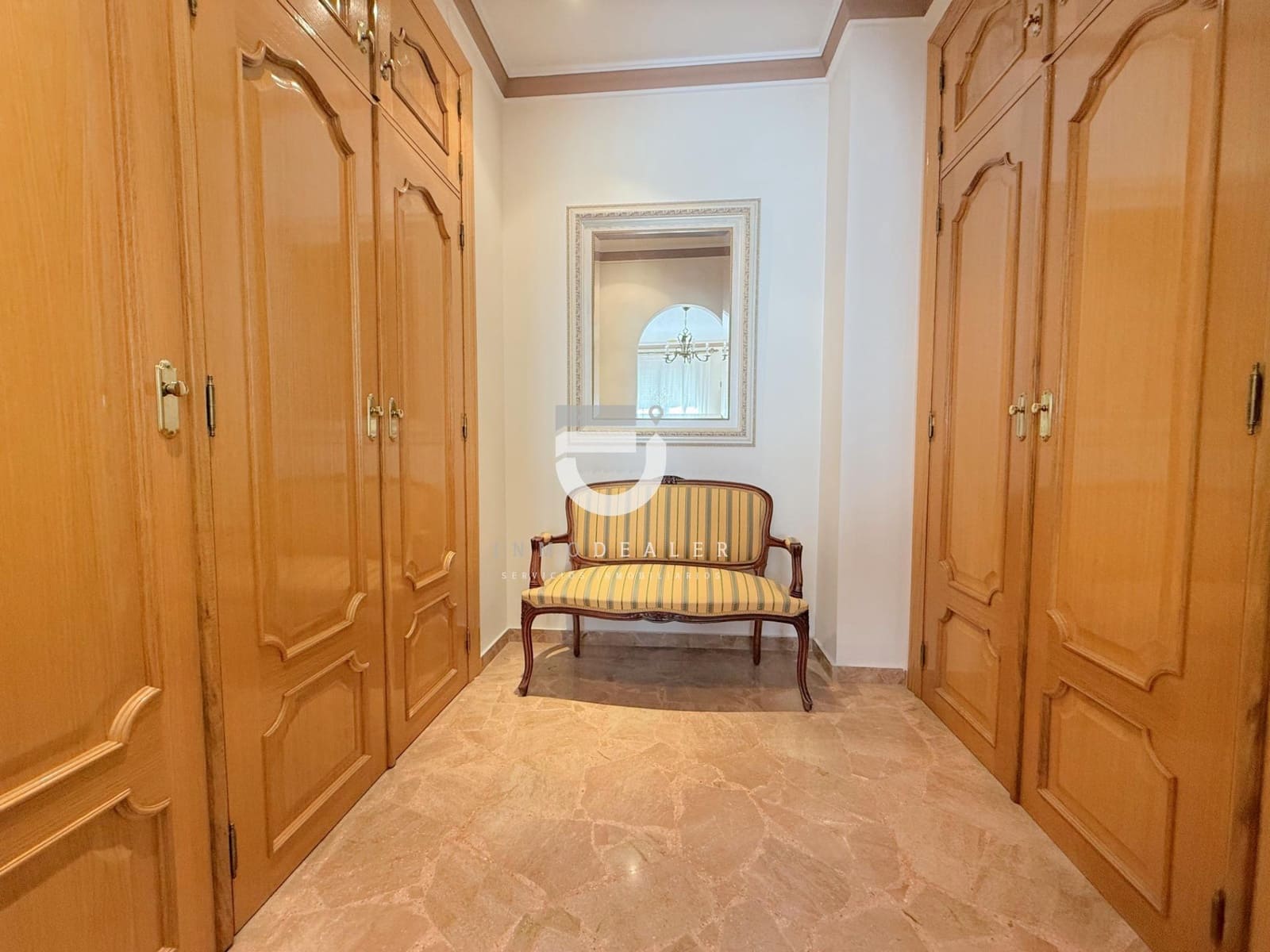 5 slaapkamer Villa te koop in Gandia met garage - € 699.000 (Ref: 8817905)