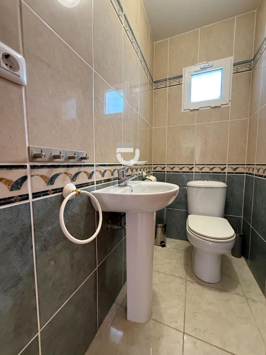 5 soveværelse Villa til salg i Gandia med swimmingpool - € 410.000 (Ref: 8913125)