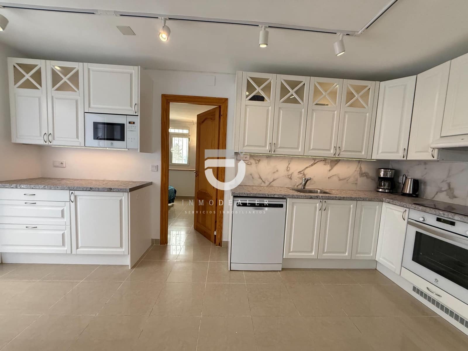 5 soveværelse Villa til salg i Gandia med swimmingpool - € 410.000 (Ref: 8913125)