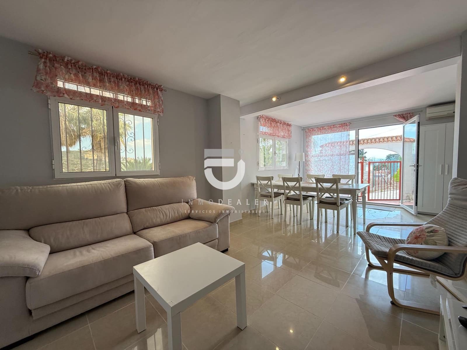 5 soveværelse Villa til salg i Gandia med swimmingpool - € 410.000 (Ref: 8913125)