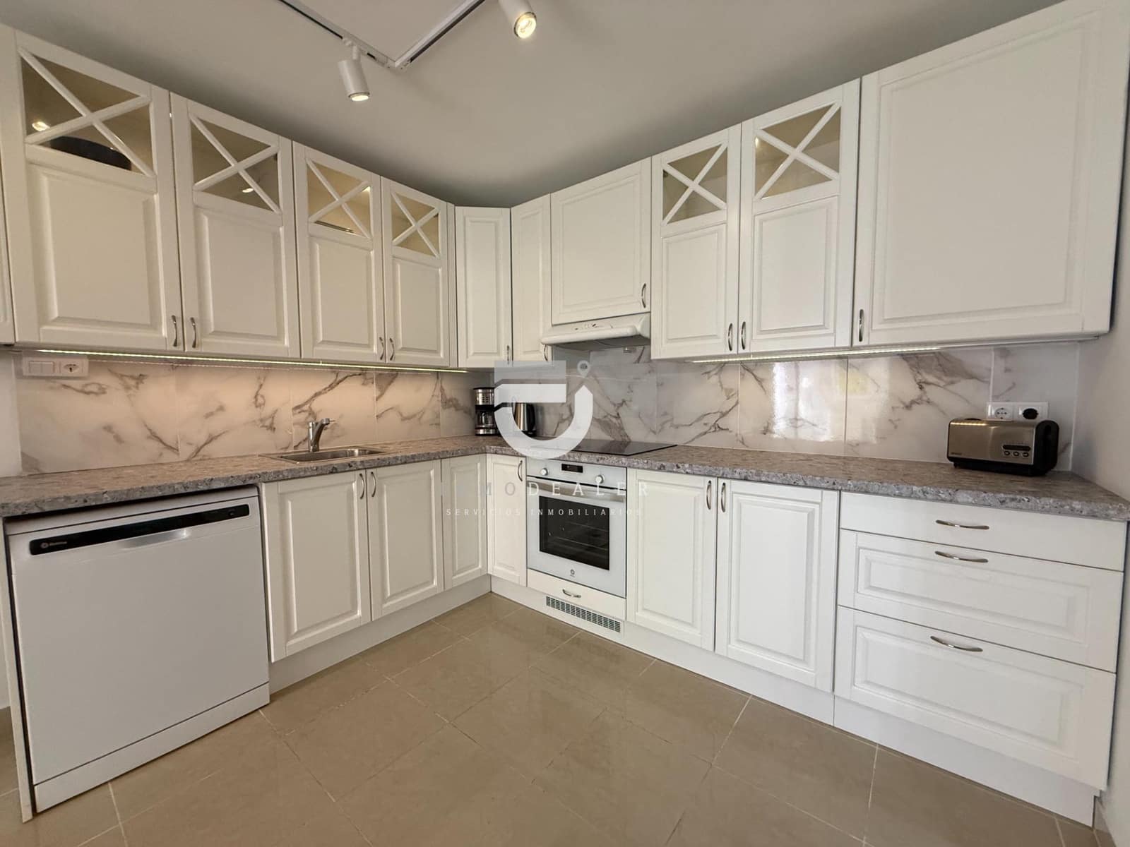 5 soveværelse Villa til salg i Gandia med swimmingpool - € 410.000 (Ref: 8913125)