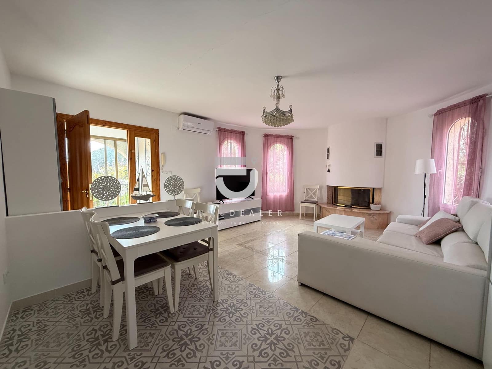 5 soveværelse Villa til salg i Gandia med swimmingpool - € 410.000 (Ref: 8913125)