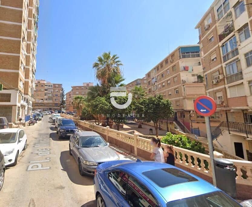 3 soverom Leilighet til salgs i Malaga by - € 124 000 (Ref: 9100880)