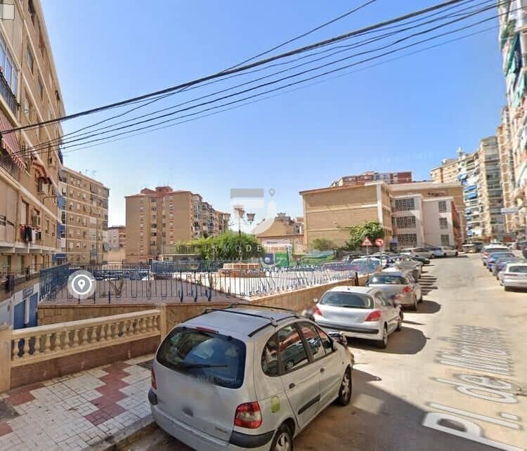 3 soverom Leilighet til salgs i Malaga by - € 124 000 (Ref: 9100880)