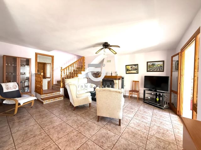 4 quarto Moradia em Banda para venda em Daimús - 295 000 € (Ref: 9100881)