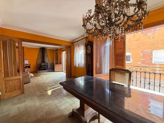 4 makuuhuone Omakotitalo myytävänä paikassa Gandia - 250 000 € (Ref: 9108875)