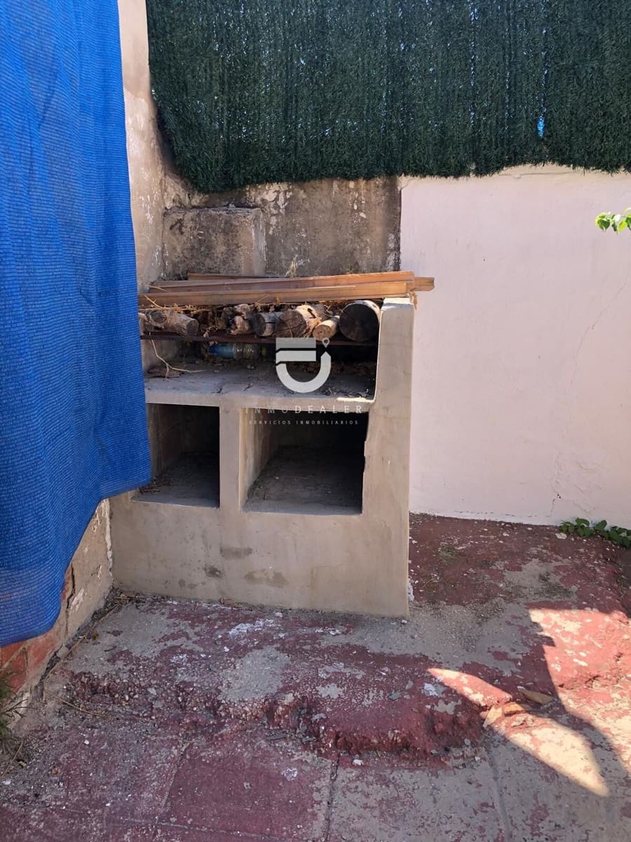 2 slaapkamer Finca/Landhuis te koop in Pinet - € 75.000 (Ref: 9137310)