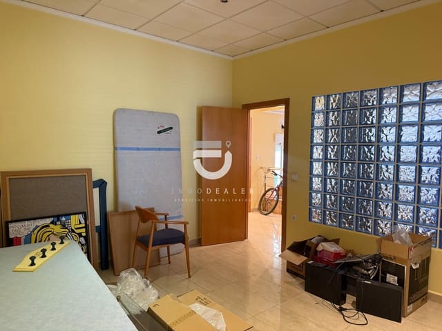 Commercial for sale in Gandia - € 150,000 (Ref: 9154271)