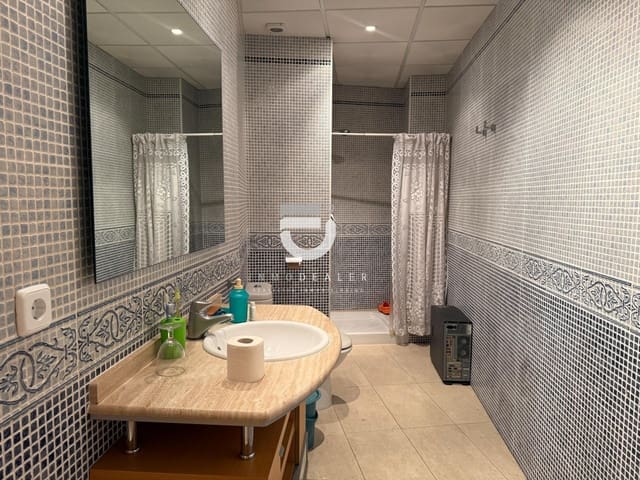 Commercial for sale in Gandia - € 150,000 (Ref: 9154271)