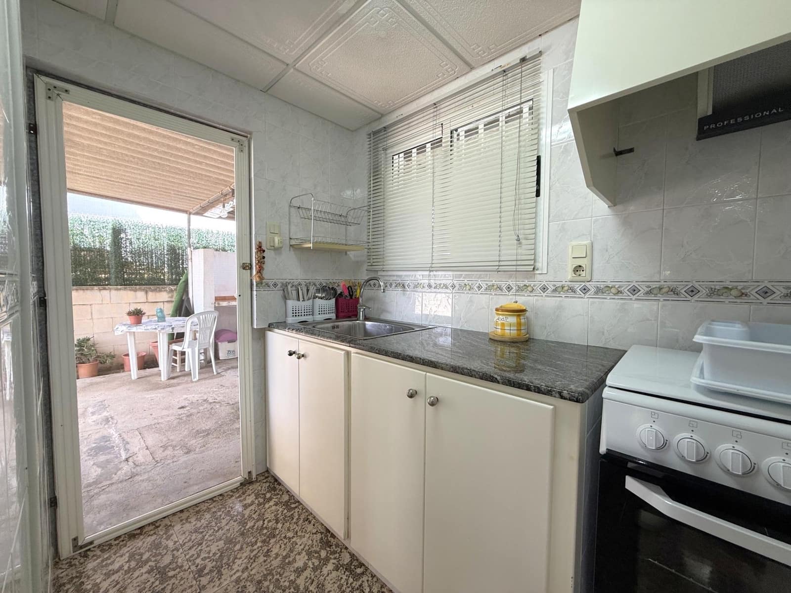 2 soverom Villa til salgs i Oliva med garasje - € 185 000 (Ref: 9174864)