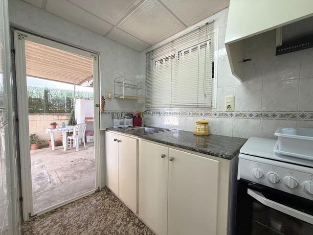 2 soverom Villa til salgs i Oliva med garasje - € 185 000 (Ref: 9174864)