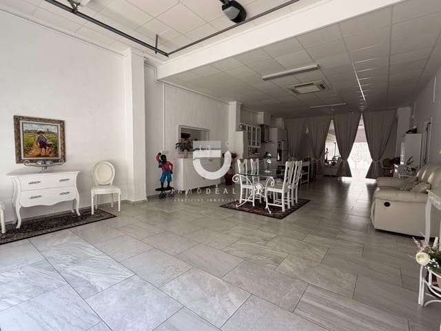 4 sypialnia Dom na sprzedaż w Pego z garażem - 465 000 € (Ref: 9192528)