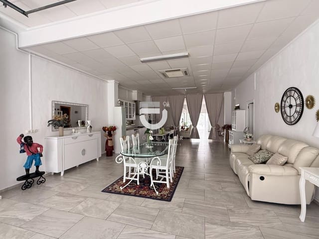 4 sypialnia Dom na sprzedaż w Pego z garażem - 465 000 € (Ref: 9192528)