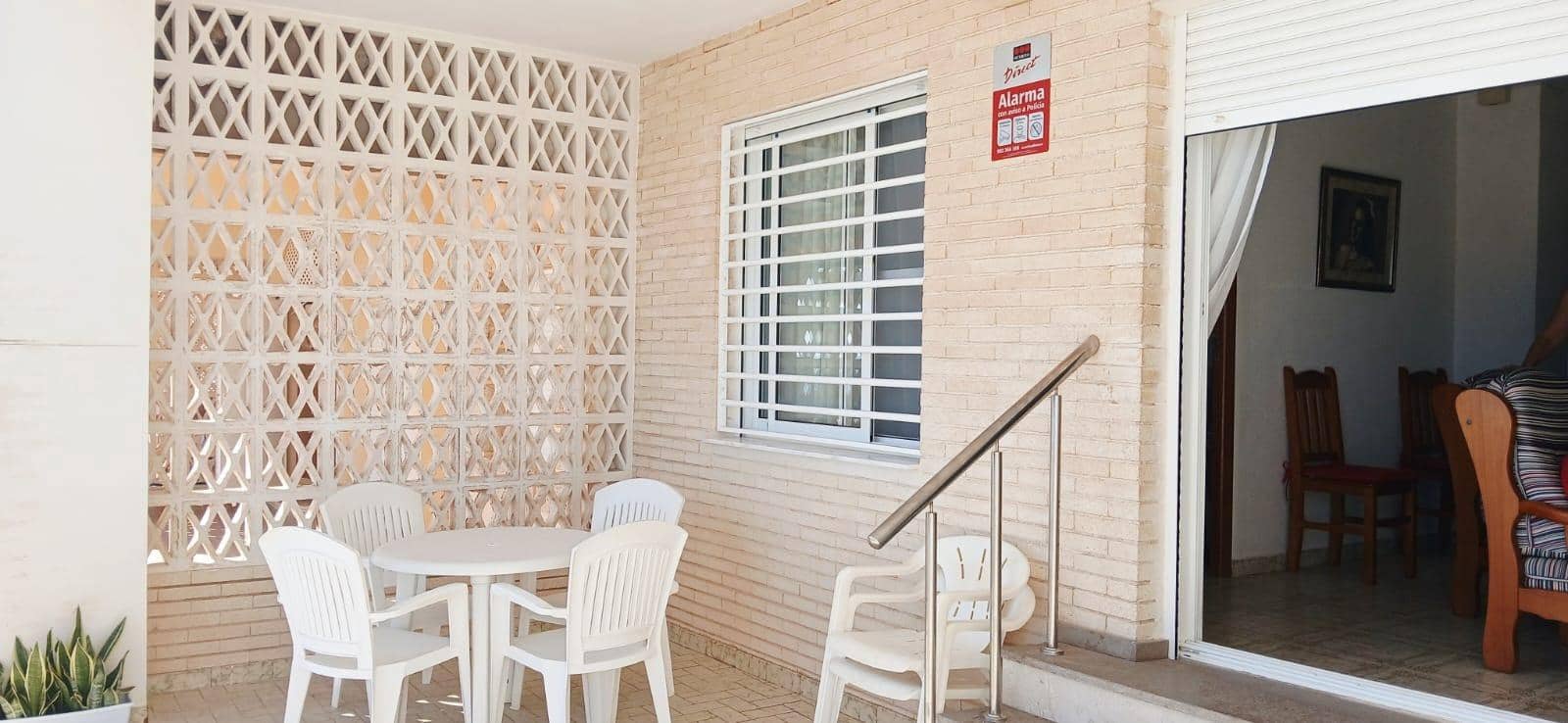 4 soveværelse Lejlighed til leje i Oliva - € 900 (Ref: 9220150)