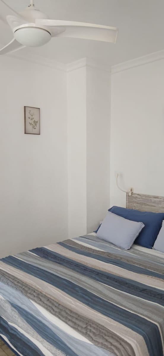 4 soveværelse Lejlighed til leje i Oliva - € 900 (Ref: 9220150)