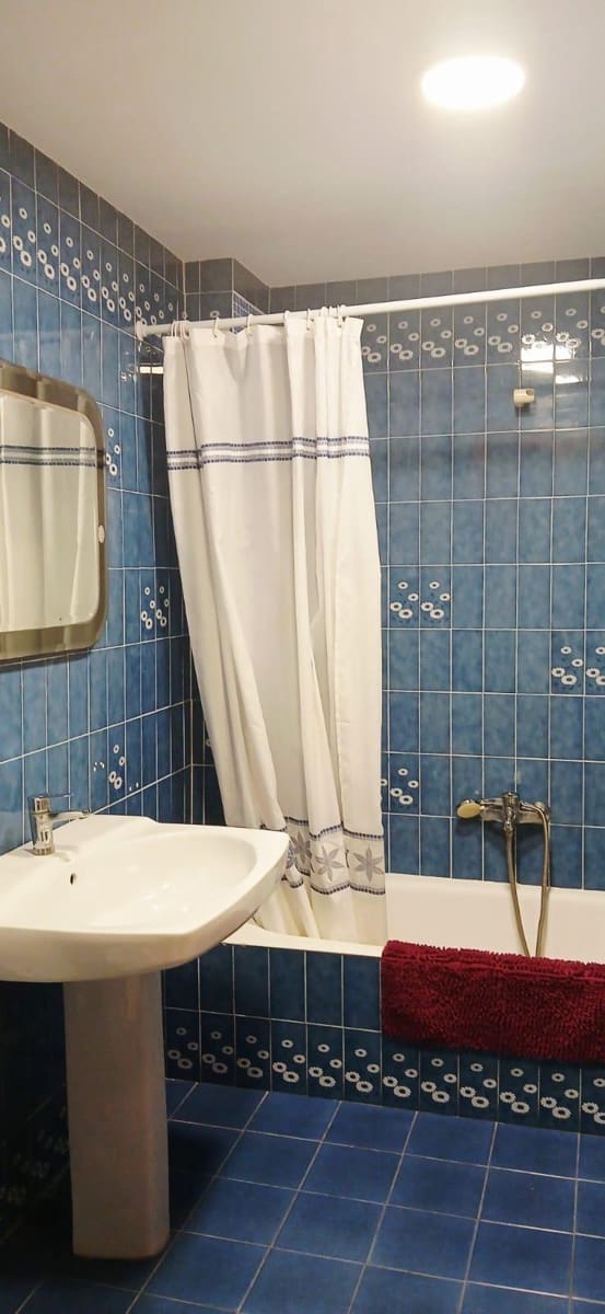 4 soveværelse Lejlighed til leje i Oliva - € 900 (Ref: 9220150)