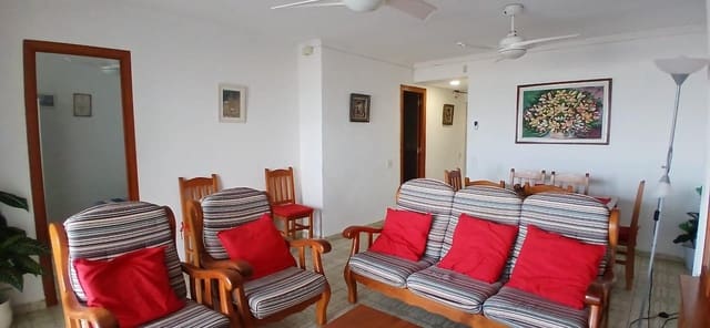 4 soveværelse Lejlighed til leje i Oliva - € 900 (Ref: 9220150)