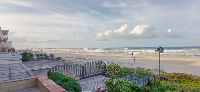 4 soveværelse Lejlighed til leje i Oliva - € 900 (Ref: 9220150)