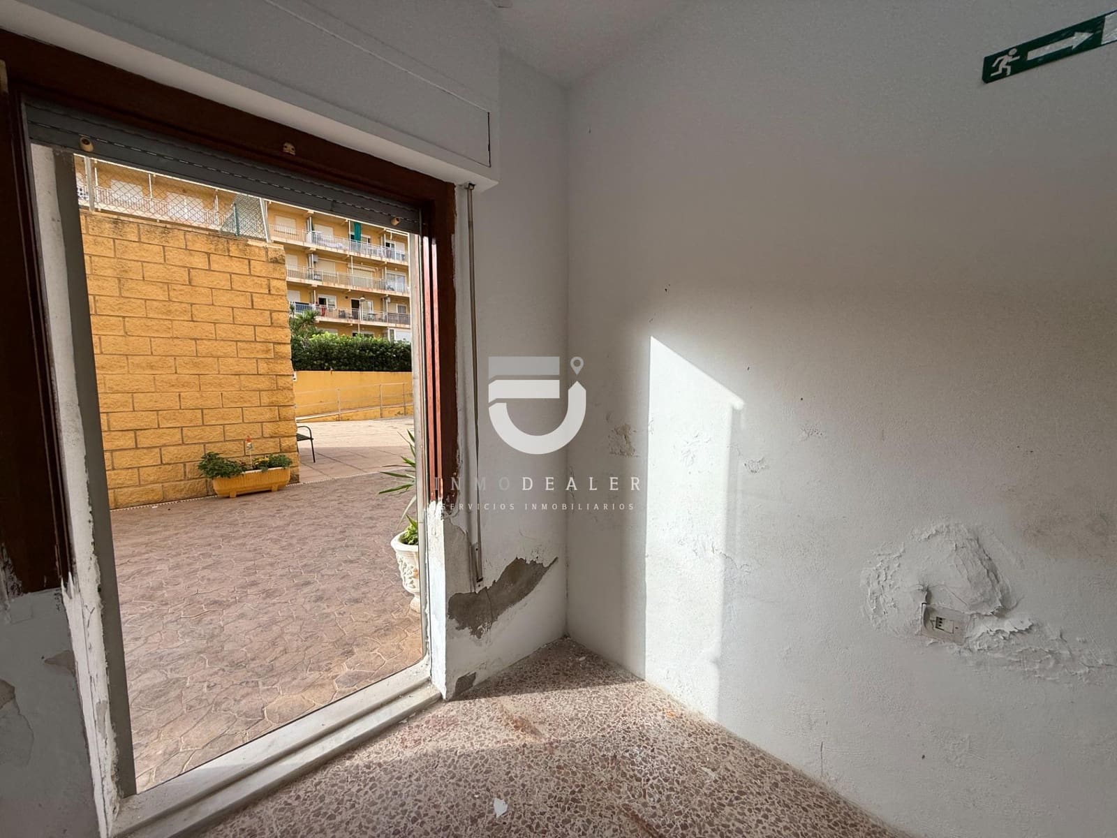 3 soverom Kommersiell til salgs i Miramar med svømmebasseng - € 110 000 (Ref: 9226908)