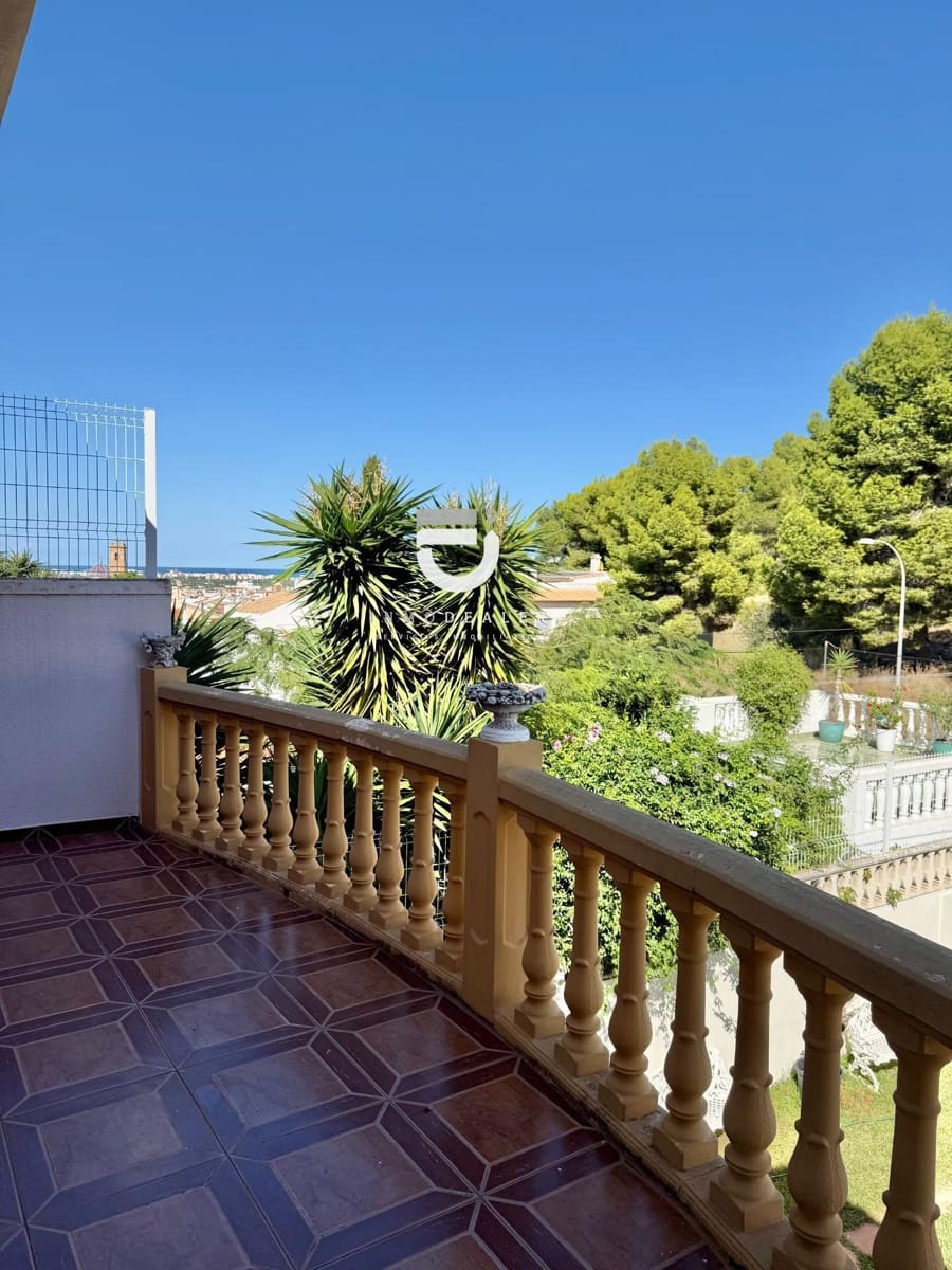 3 soverom Villa til salgs i Oliva med svømmebasseng garasje - € 320 000 (Ref: 9272790)